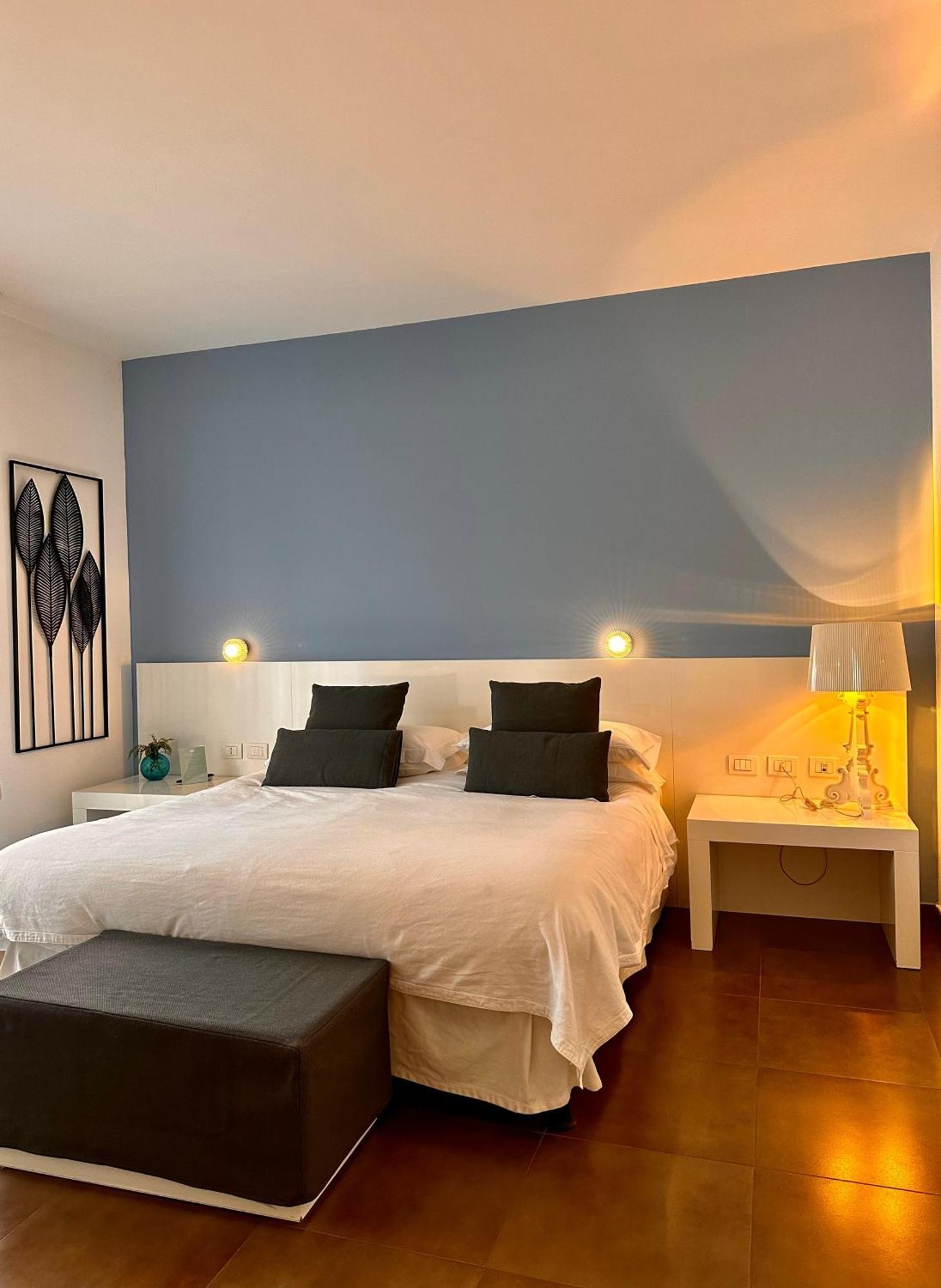 Triple Room,1538521081:JPEG