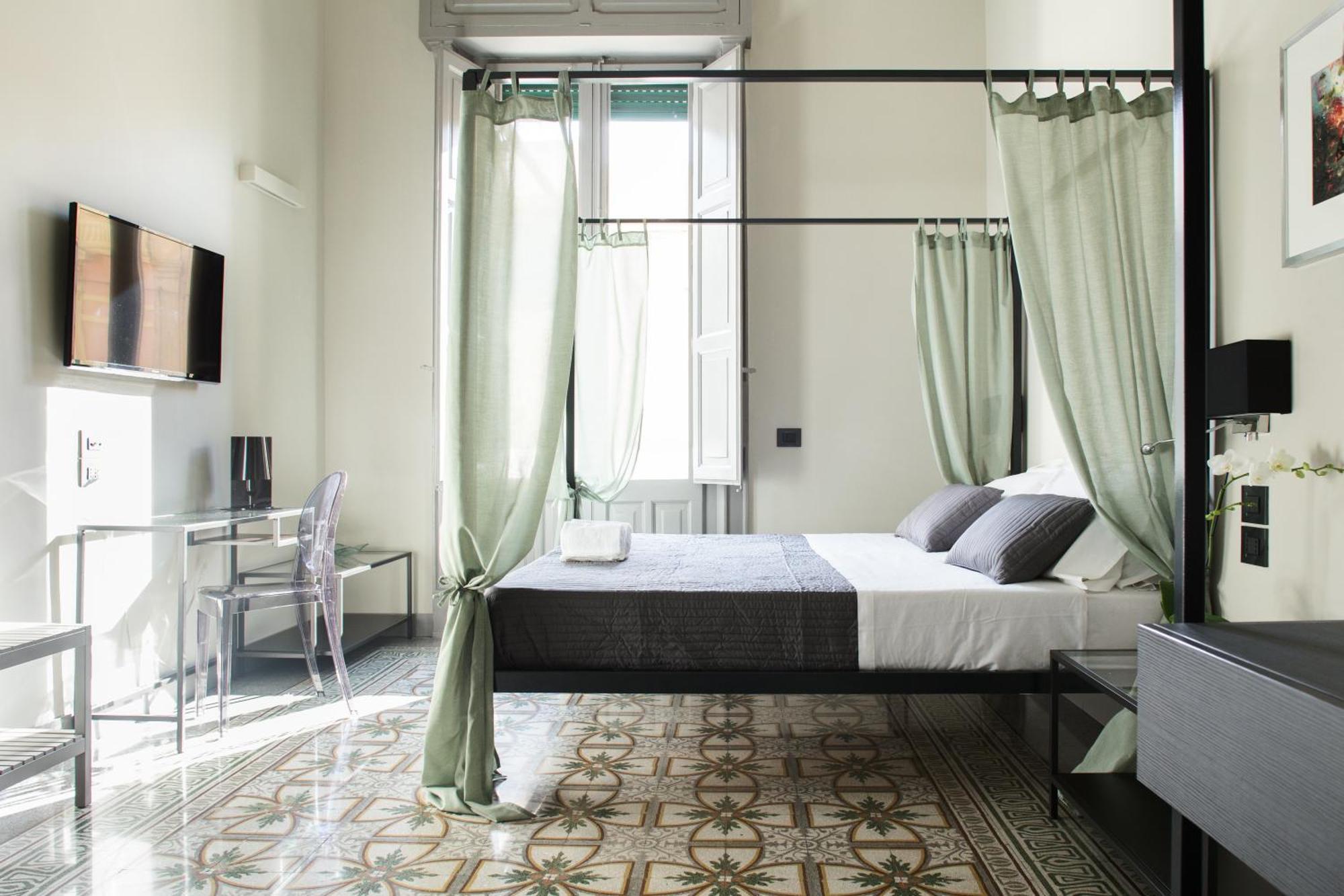 Large Double Room