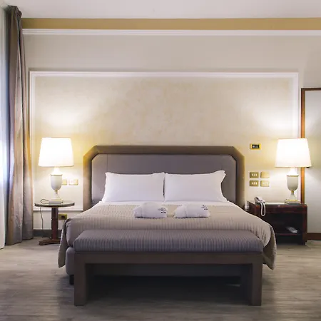 Grand Hotel Excelsior-3