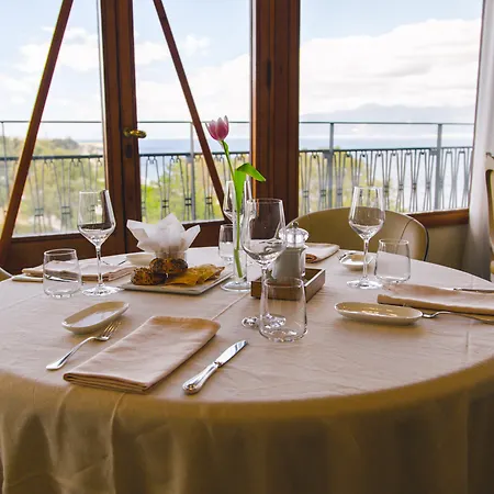 Grand Hotel Excelsior-2